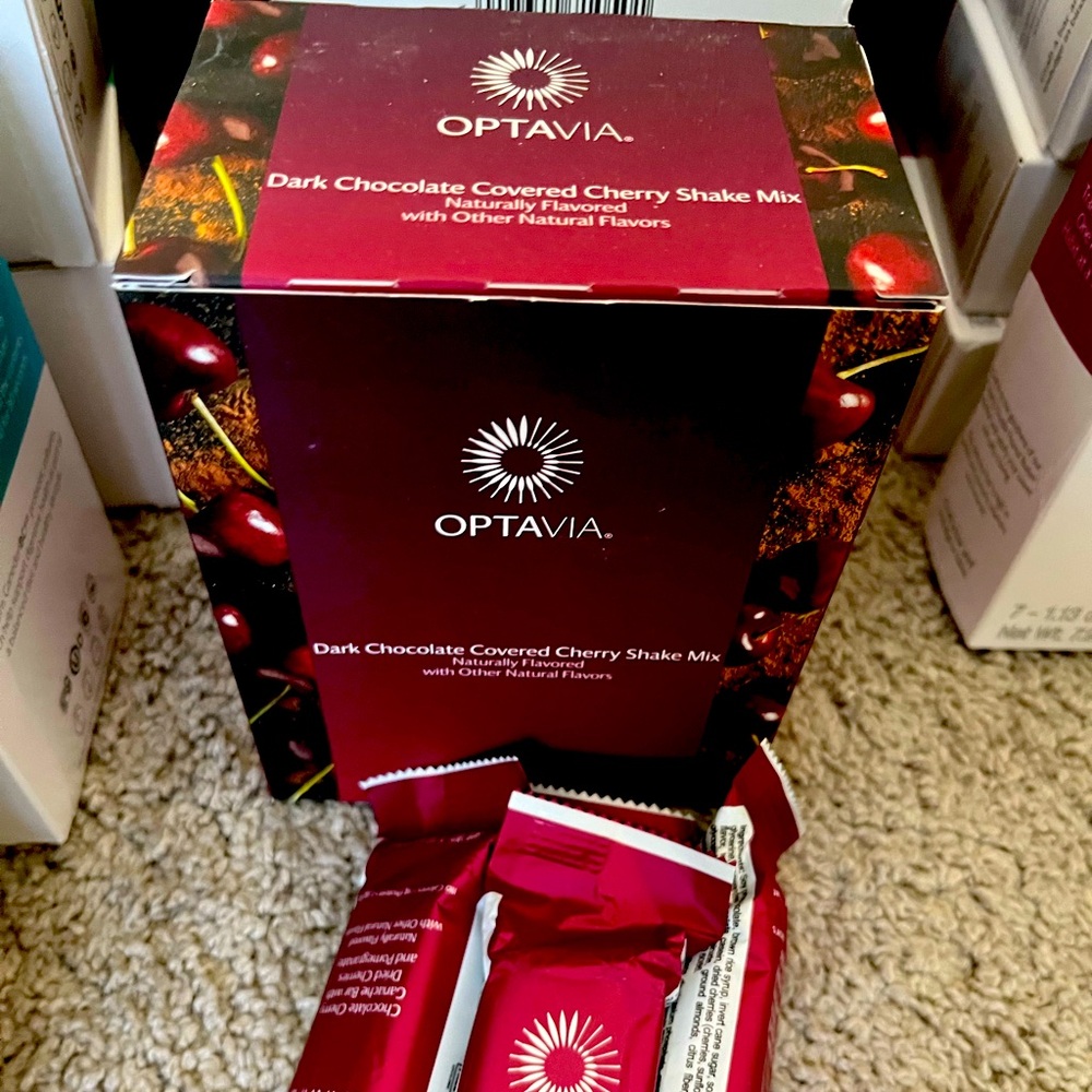 Optavia Cherry Collection! Shakes (21) and Bars (4)!